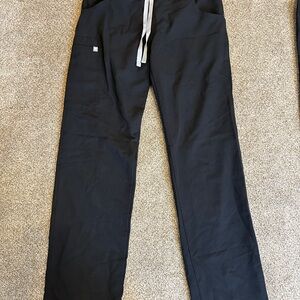 Woman’s Kade Cargo Scrub Trousers size small tall